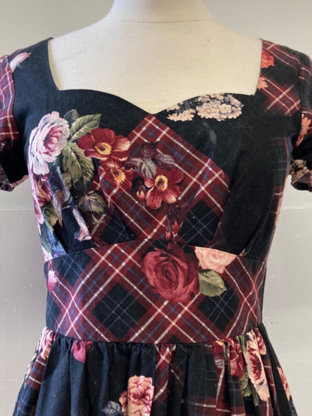 ModCloth Retro A Line Sweetheart Dress Pocket Brown Floral Plaid Country Cottage - Picture 2 of 10